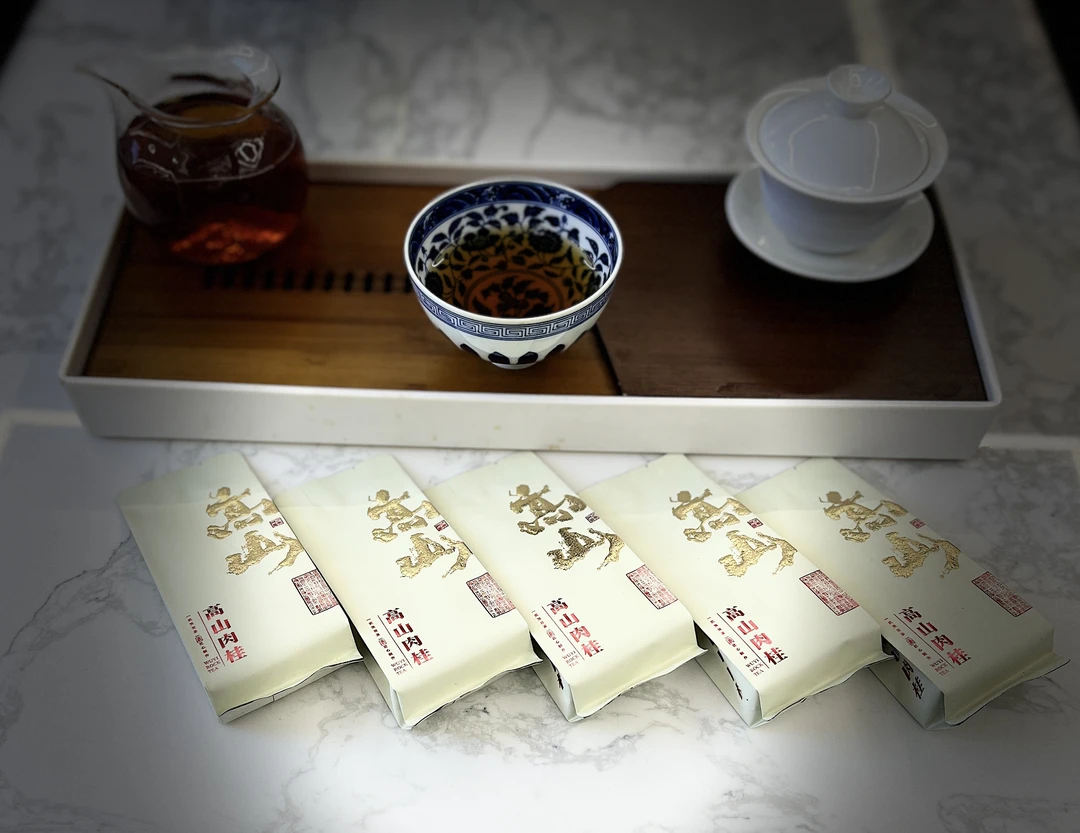 高山肉桂  滋味馥郁 果香显 高山韵 中足火 喜欢滋味浓郁的老茶客