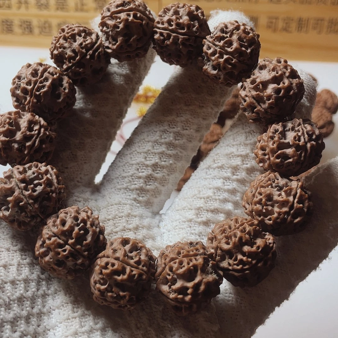 看***淡吊坠金刚菩提21尺寸