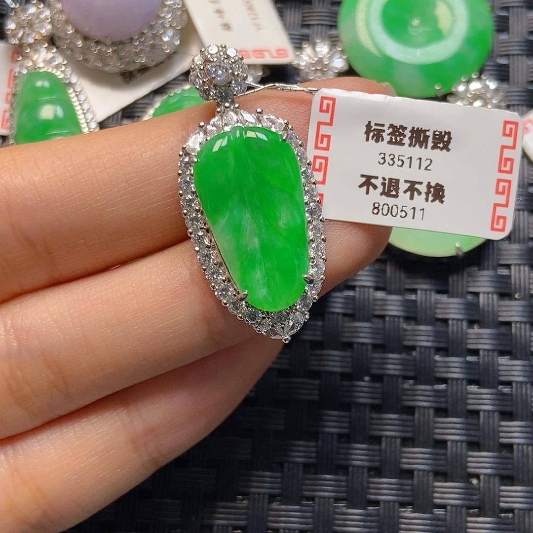 翡翠银S925镶嵌颈饰