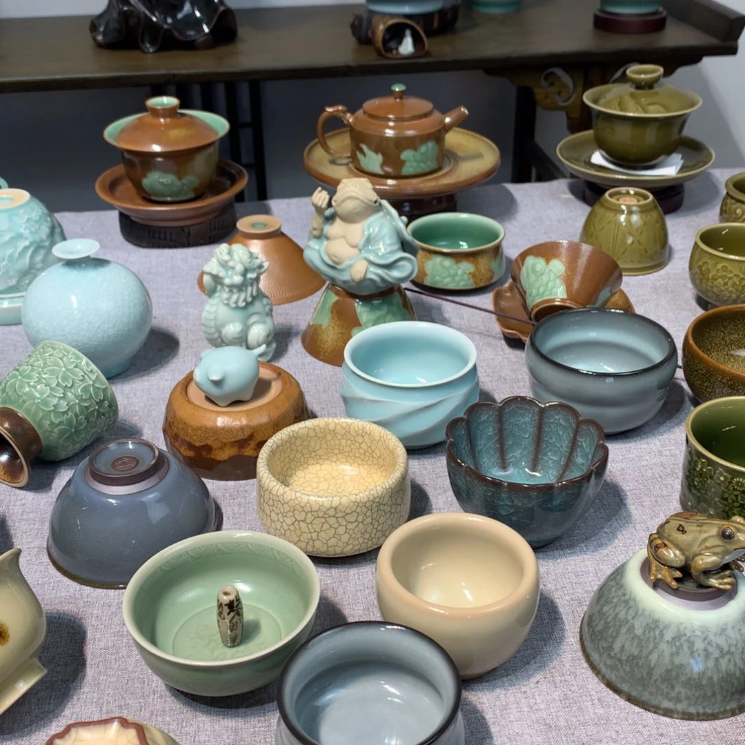 R****?龙泉青瓷手工制作