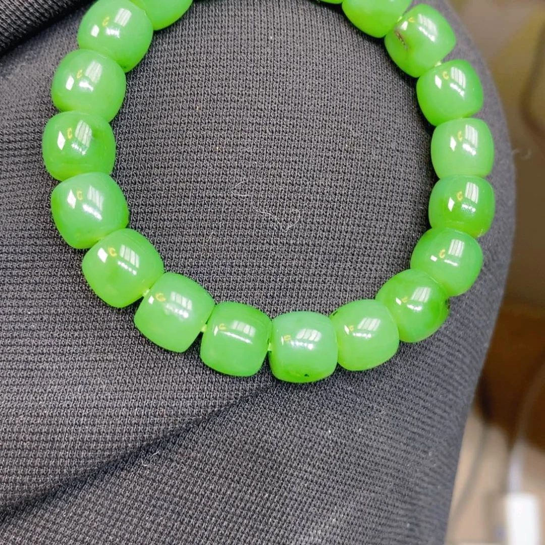 和田玉（碧玉）未镶嵌手链