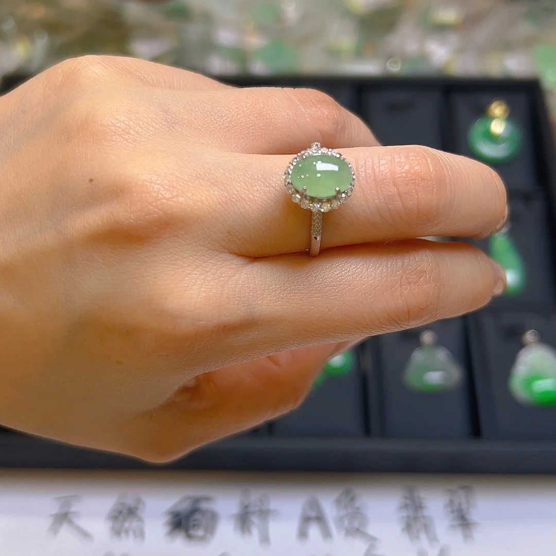 翡翠颈饰银S925镶嵌翡翠