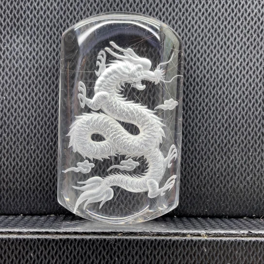 兔***子未镶嵌颈饰水晶手工雕刻龙