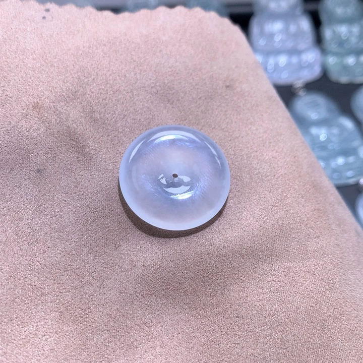 菠***树颈饰未镶嵌翡翠缅甸翡翠