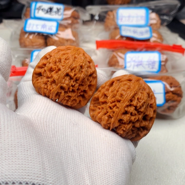 吊坠文玩核桃44尺南疆石