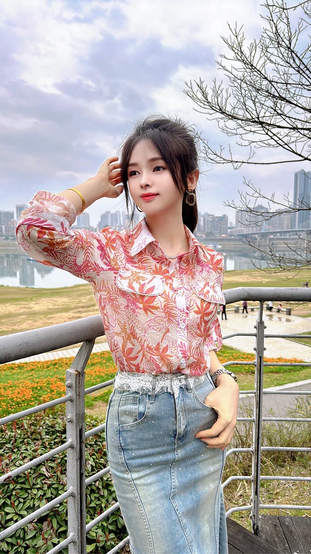 港风复古POLO领印花长袖衬衫+高腰包臀蕾丝花边烫钻牛仔鱼尾裙