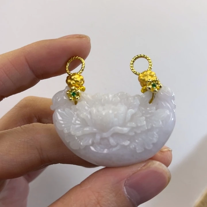 翡翠吊坠(赠链)未镶嵌代编织