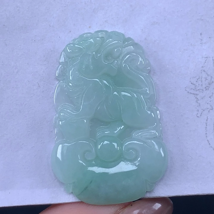 颈饰未镶嵌翡翠虎