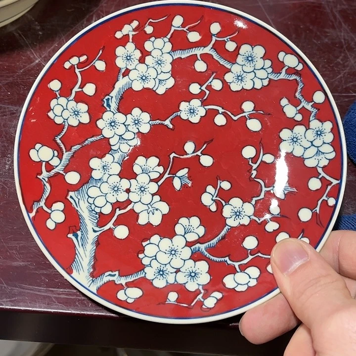 瓷片//////直径16厘米。黄西西。