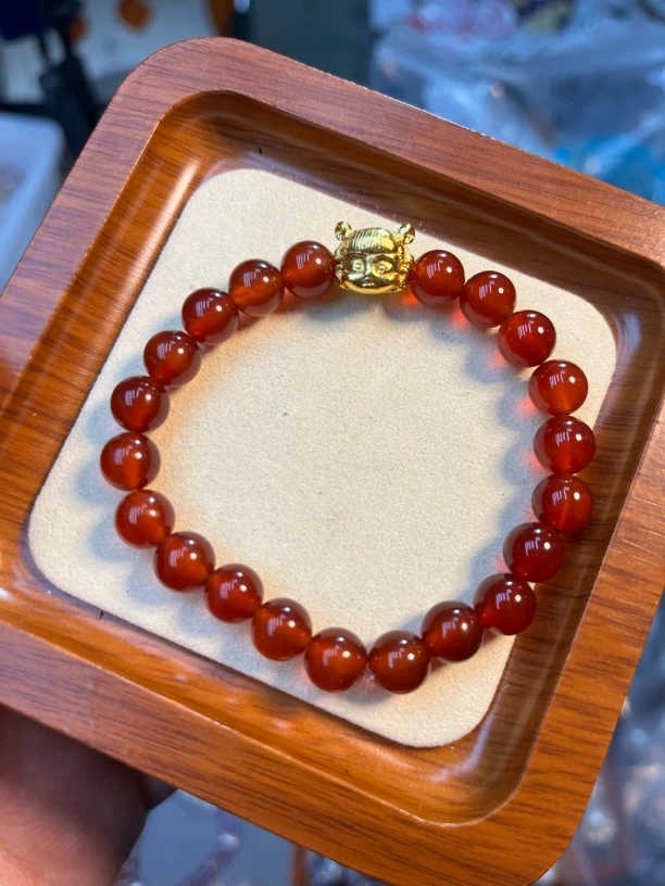 哪吒南红玛瑙水晶手串