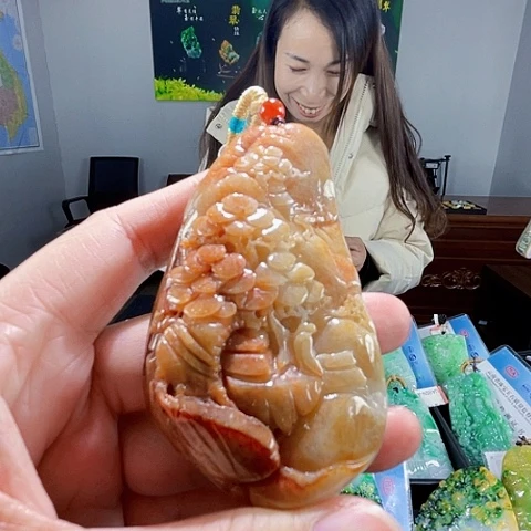 翡翠未镶嵌颈饰翡翠