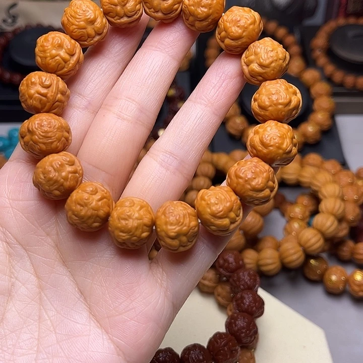 猴头核桃吊坠素金蟾，多加一颗籽，串好发货