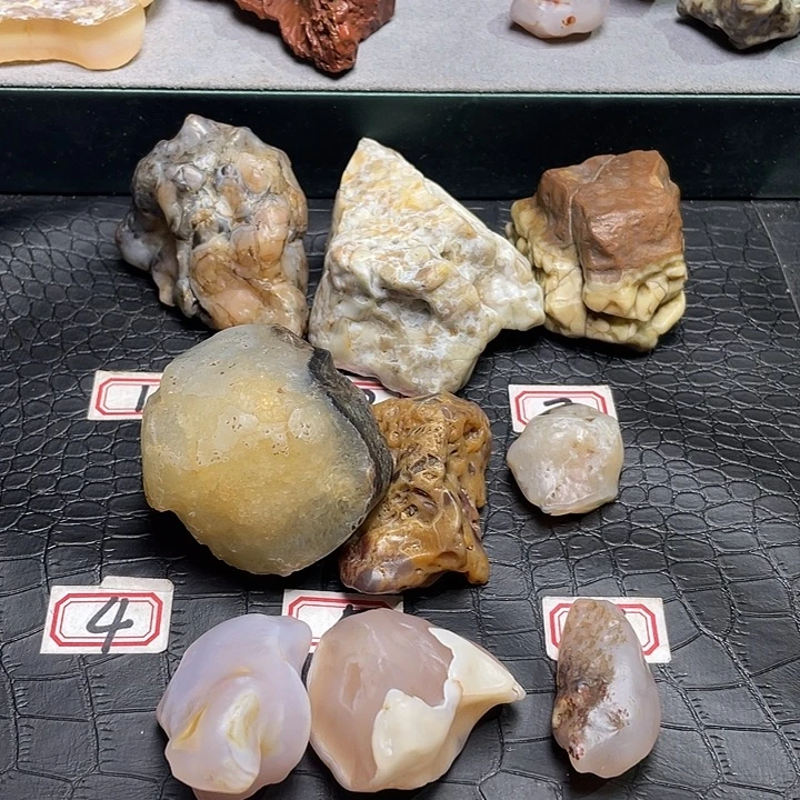 浪***主有机玻璃阿拉善戈壁石