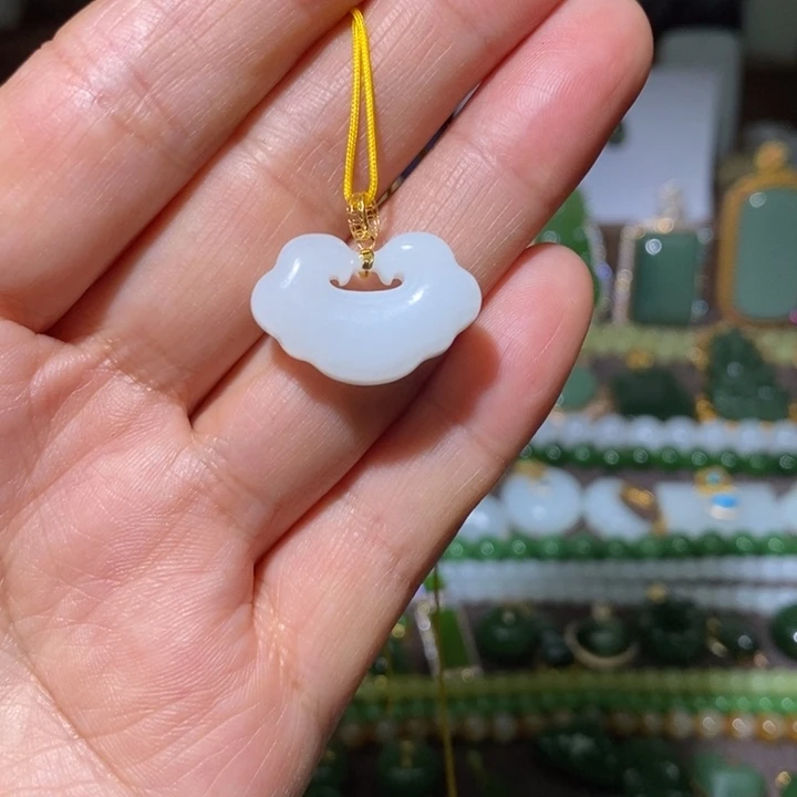 和田玉（白玉）18K金镶嵌颈饰
