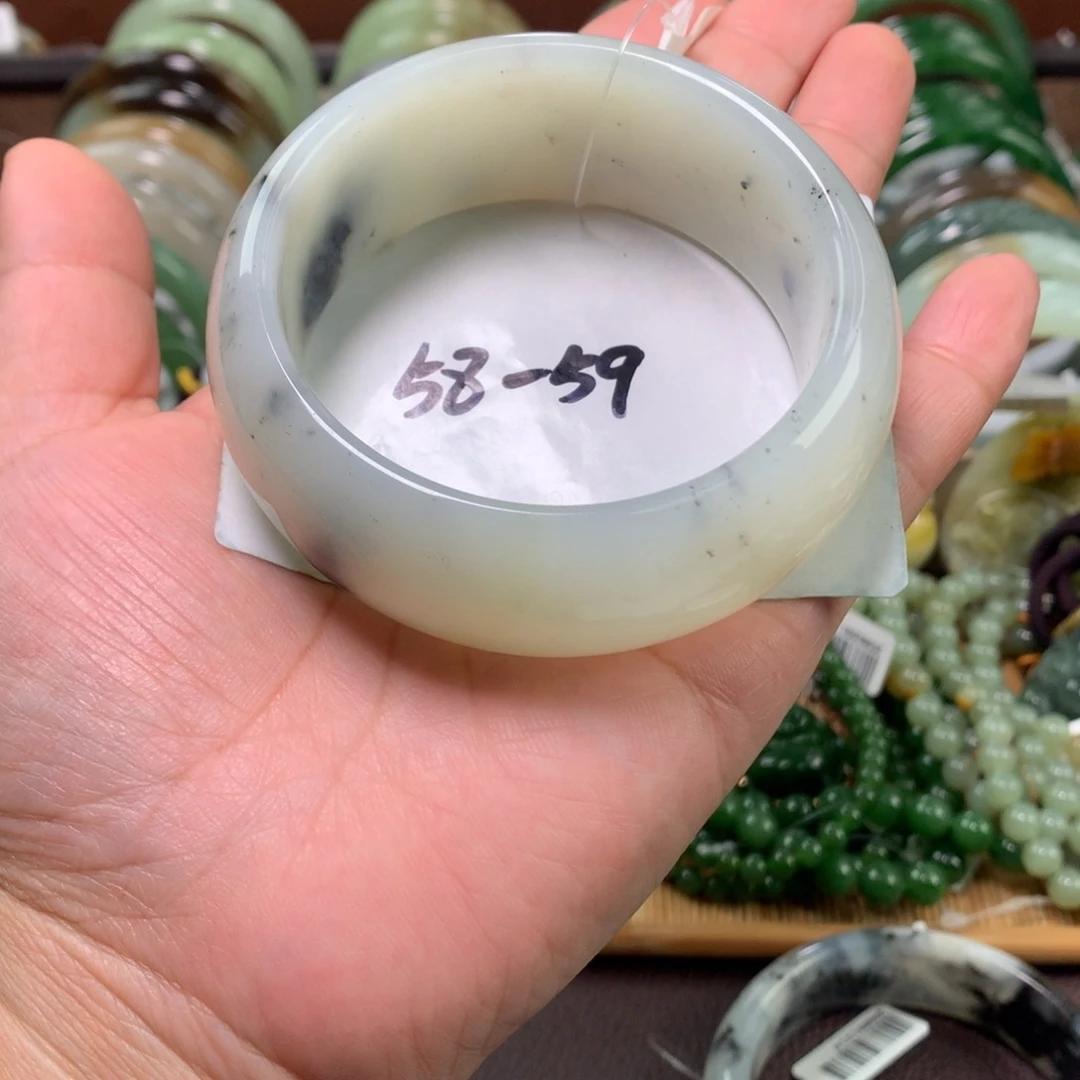岫玉未镶嵌手镯手镯