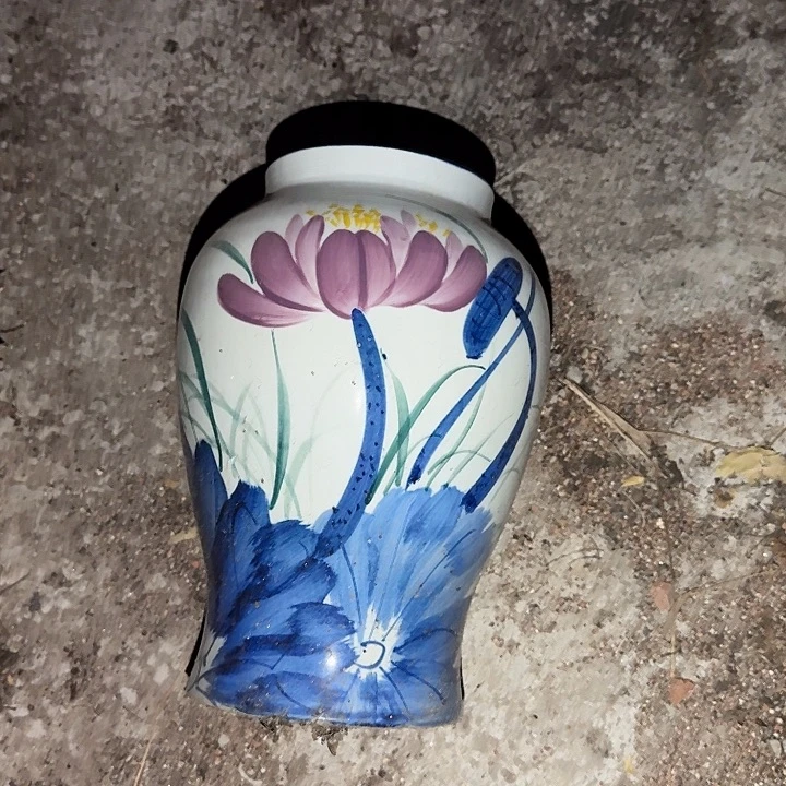 微瑕景德镇手工陶瓷花瓶