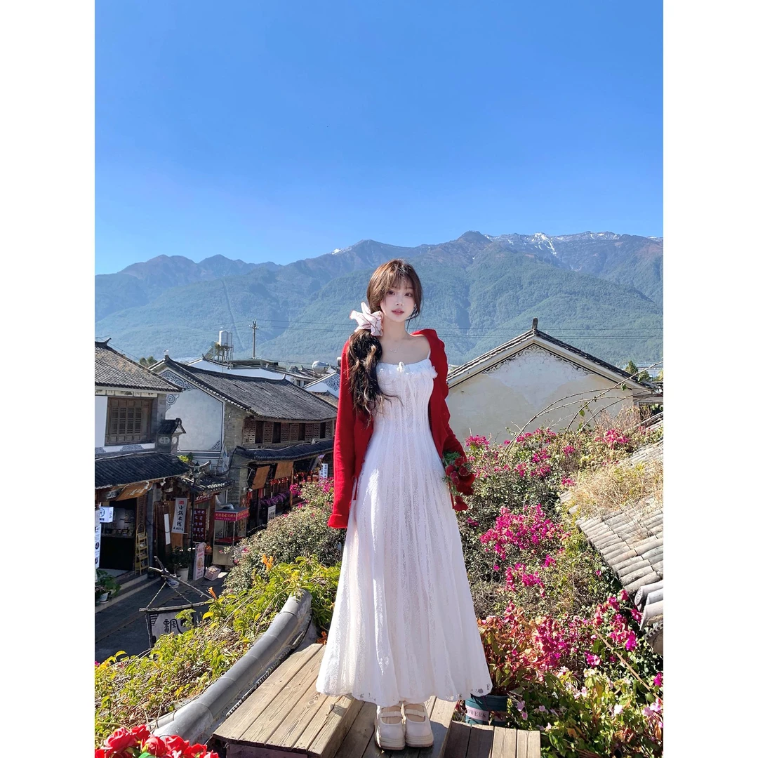 轻奢超火的月光小调立体花朵蕾丝显瘦收腰吊带连衣裙初恋小白裙