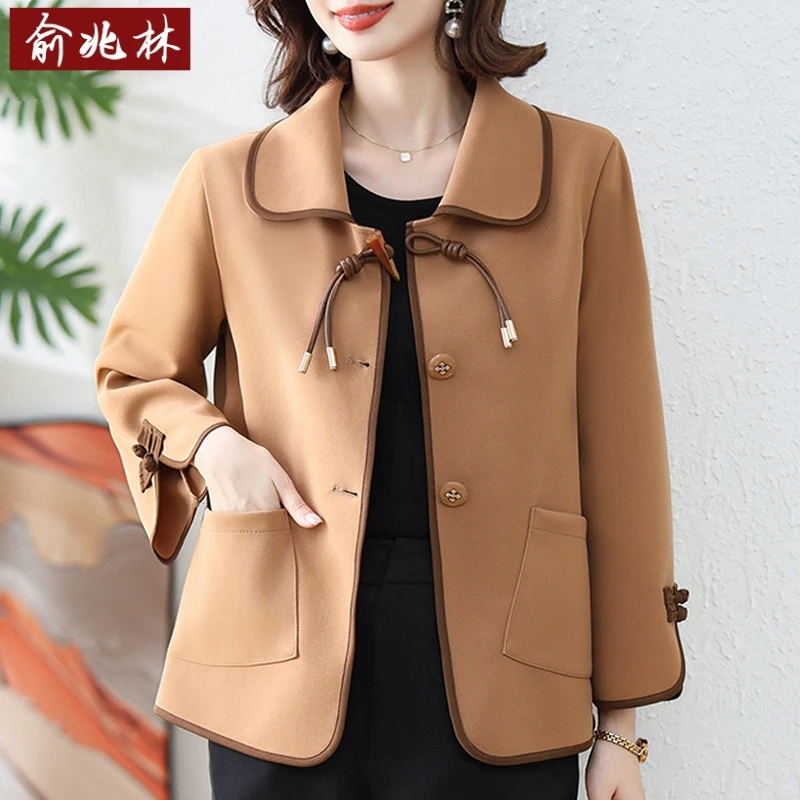 新中式国风外套妈妈春秋风衣短款中老年女秋装本命年上衣洋气大码