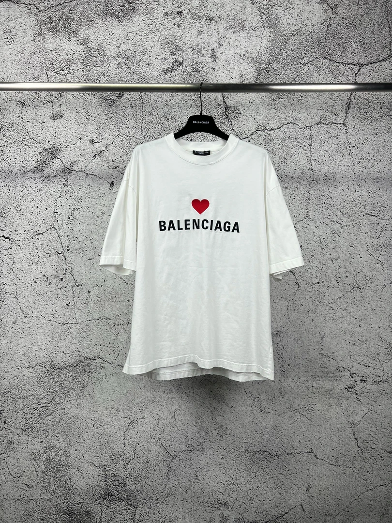 未使用 Balenciaga/巴黎世家 爱心刺绣T恤/XS码/N0200