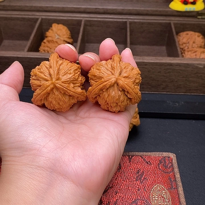 三***酒把件文玩核桃白奔