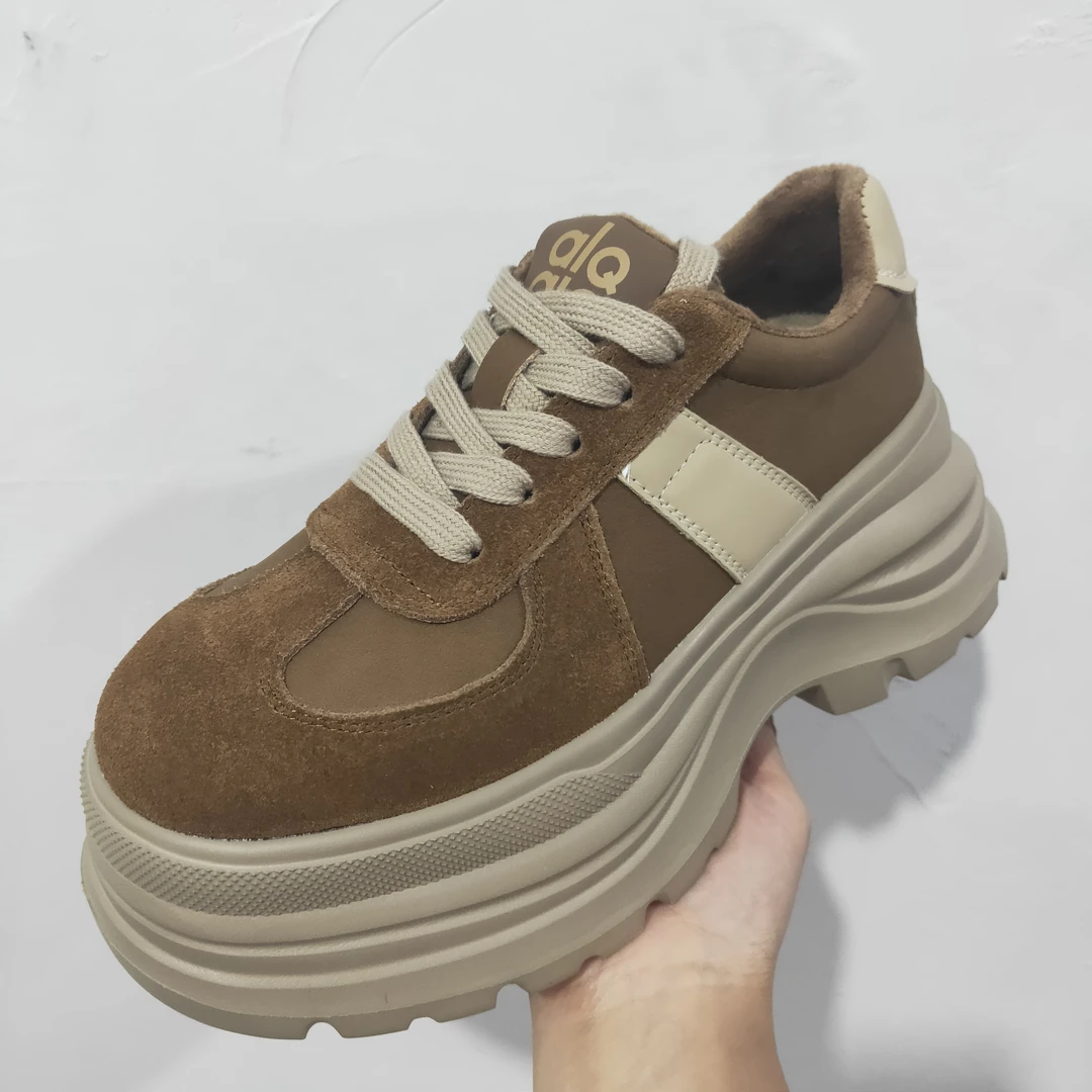 厚底时尚加绒休闲鞋2551