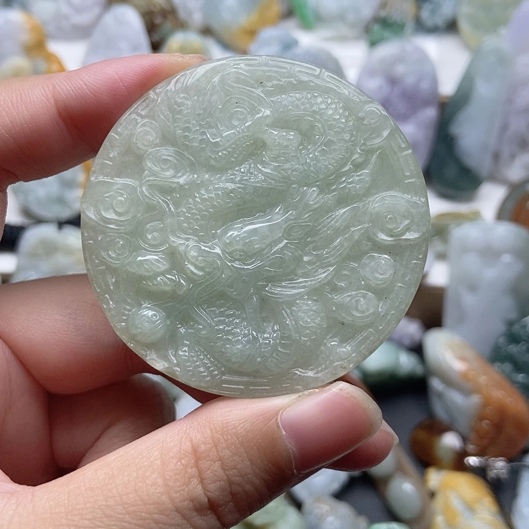 翡翠未镶嵌颈饰翡翠