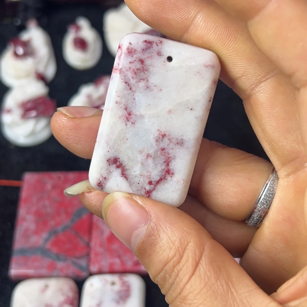 天然辰砂原石手串