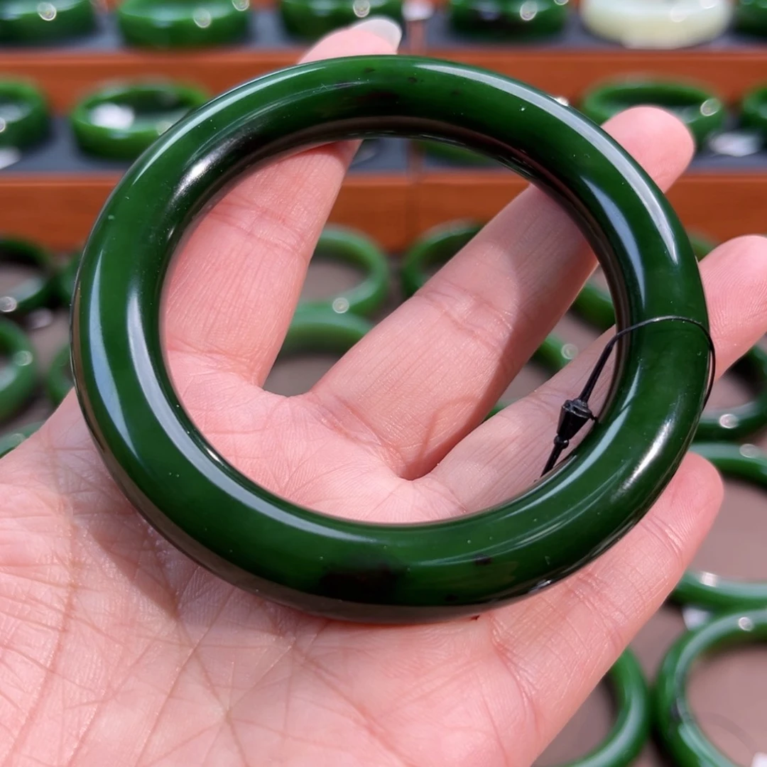 未镶嵌手镯和田玉（碧玉）