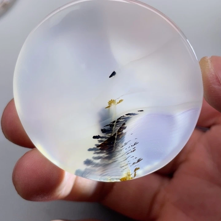 玛瑙/玉髓颈饰未镶嵌与**善