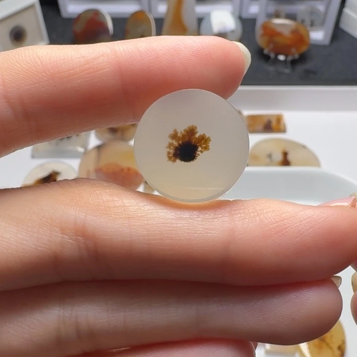 玛瑙/玉髓未镶嵌摆件