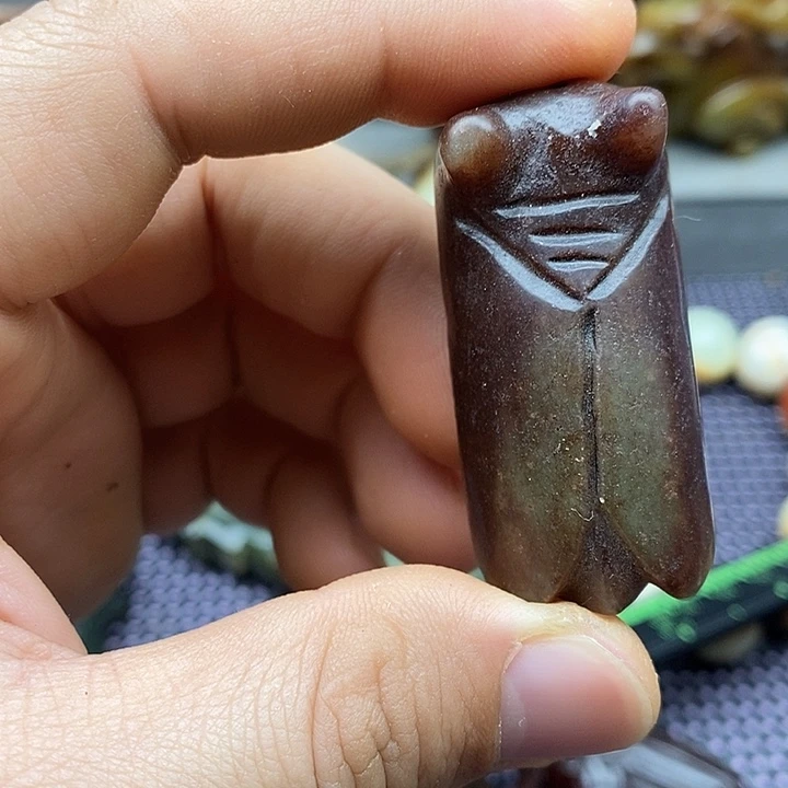 未镶嵌蛇纹石玉颈饰