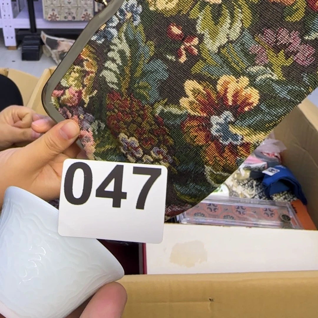 手工艺品琉璃小*凳小雨