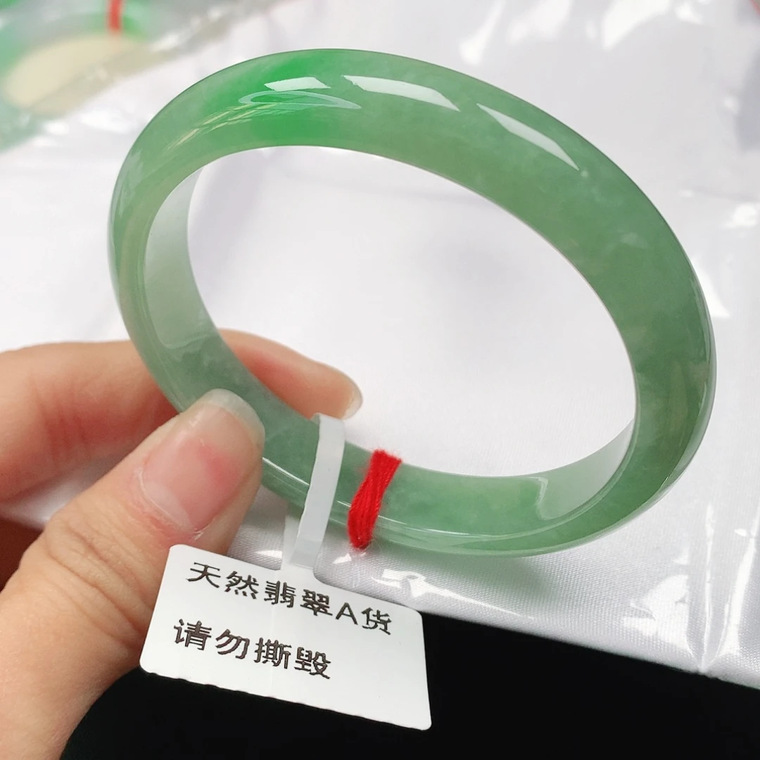 翡翠手镯（贵妃镯）未镶嵌天然翡翠手镯54