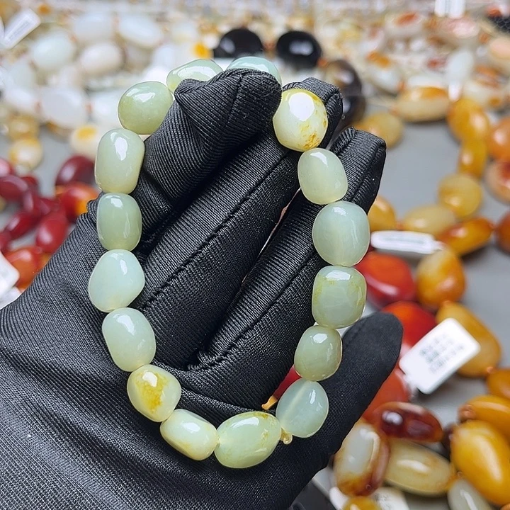 和田玉未镶嵌手链