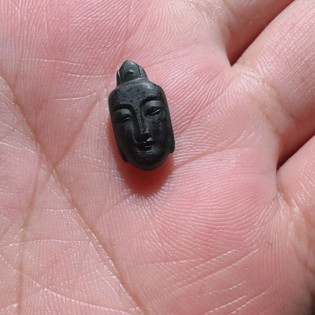 定制翡翠未镶嵌火*阁天然翡翠佛头