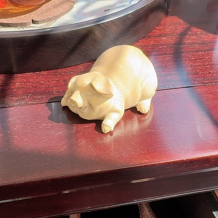 彩**漠七天无理由退换货小叶黄杨猪