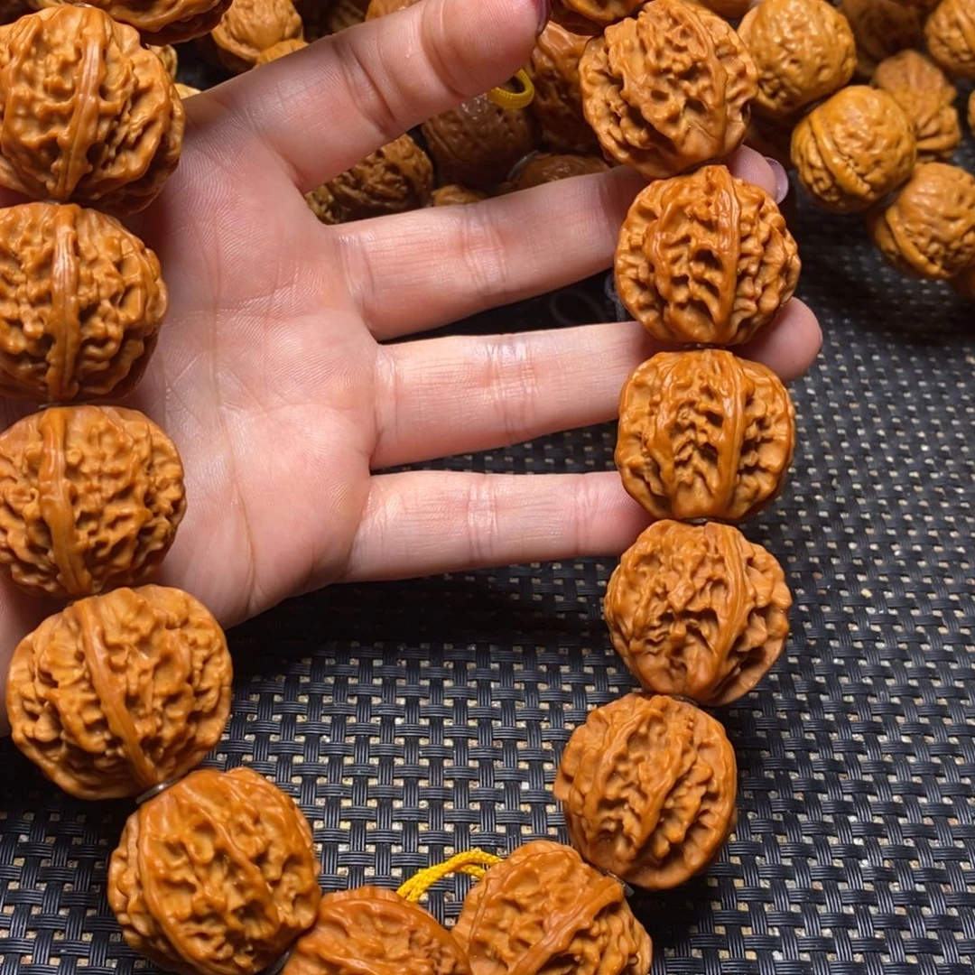 i***哲手串文玩核桃手持