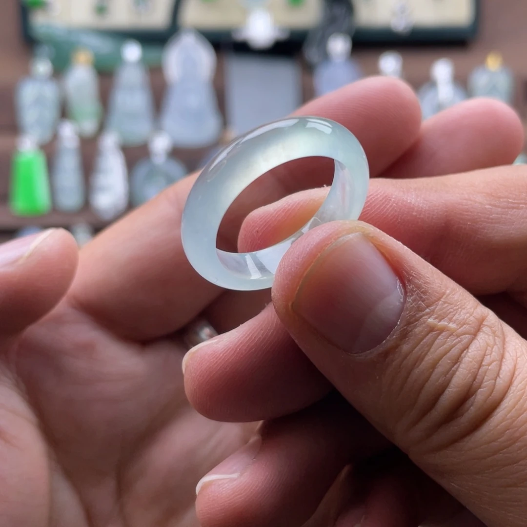 翡翠戒圈未镶嵌正冰指环