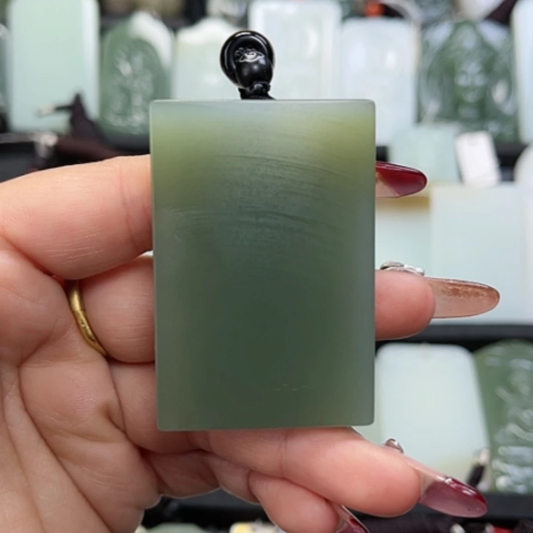 【闪购商品】和田玉颈饰未镶嵌猎*