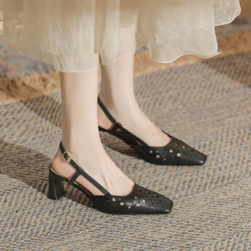 时装凉鞋2025新款法式后空女单鞋粗跟包头职业工作鞋夏季镂空凉鞋
