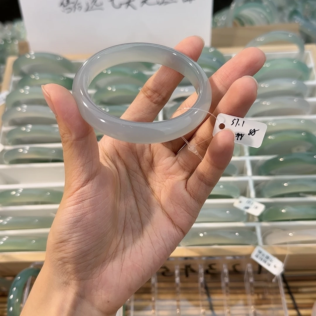 玛瑙/玉髓未镶嵌手镯圈口57.1