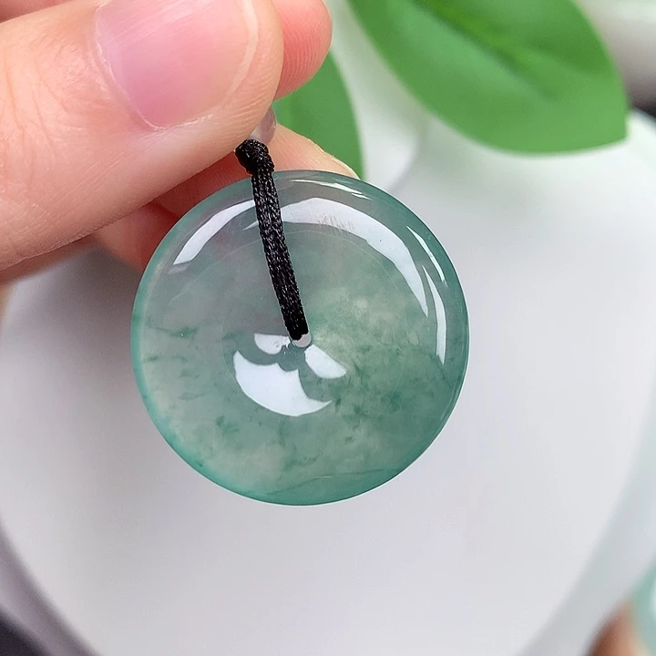 翡翠未镶嵌颈饰平安扣 28-4.7mm