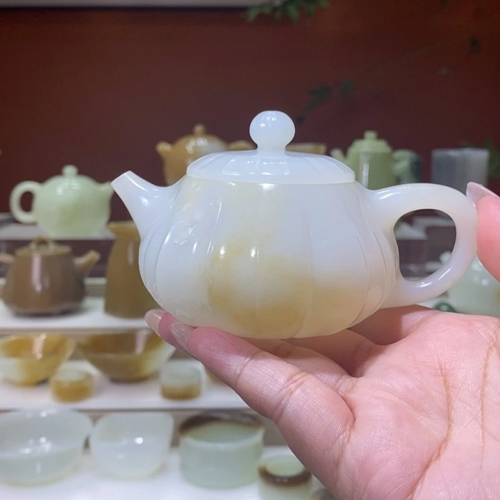 未镶嵌和田玉摆件G*且末金山糖玉壶