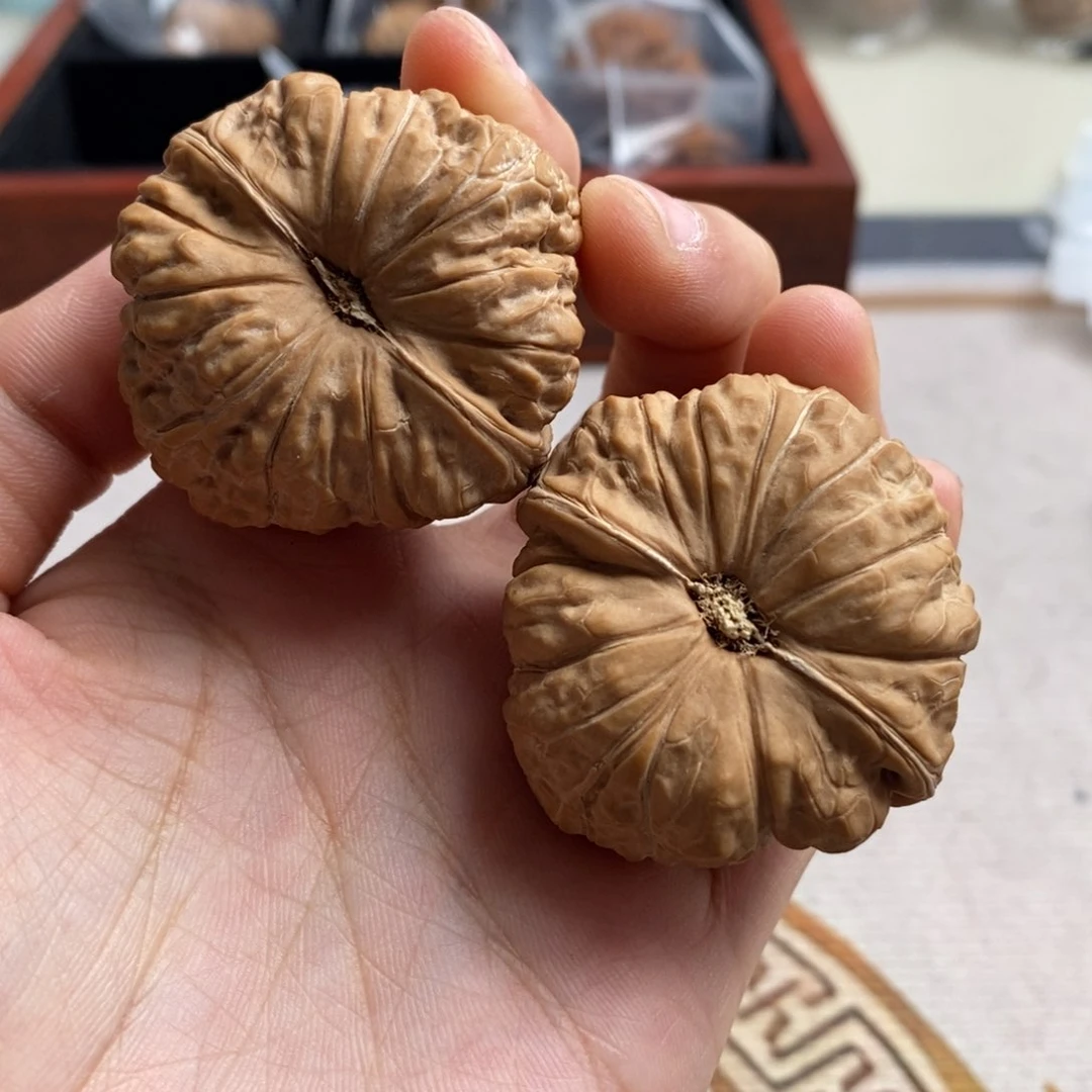 文玩核桃吊坠山****?南瓜