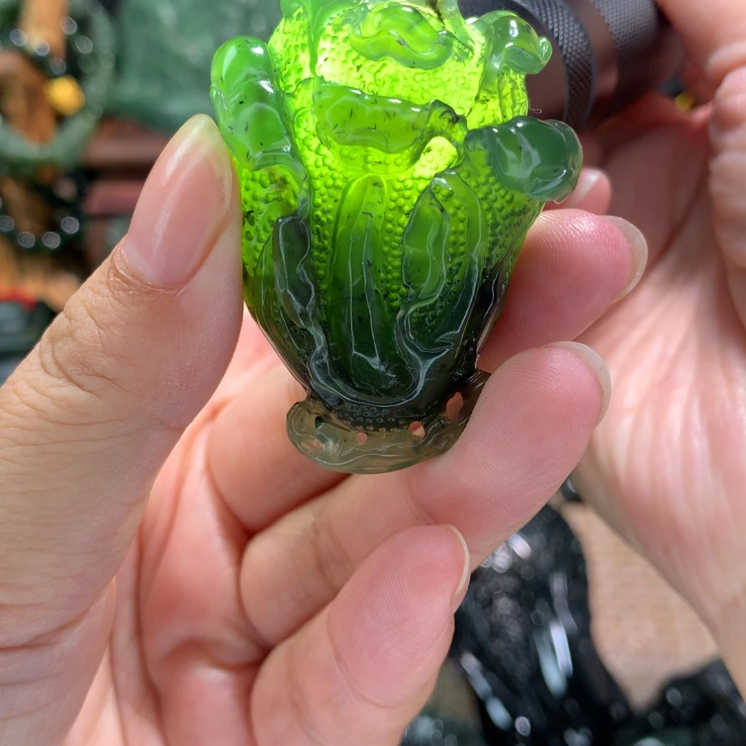泰山玉精品白菜手把件