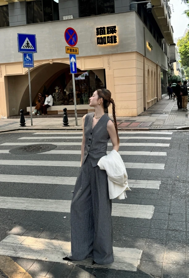 【琪琪怪怪】极简条纹老钱风V领马甲背心➕高腰显瘦阔腿裤套装