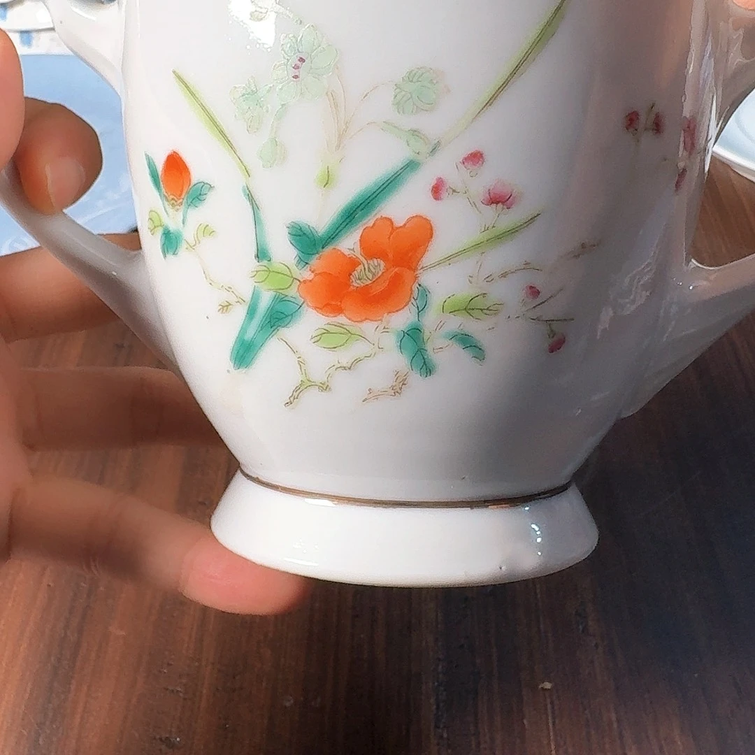 摆件R****板哈哈哈哈哈哈哈哈哈哈
