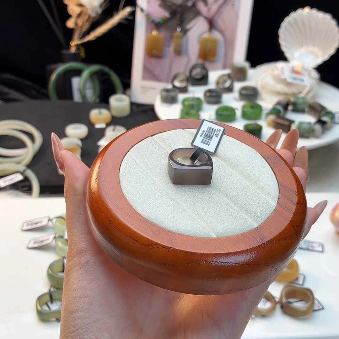 和田玉未镶嵌戒指紫色马鞍15.2j125