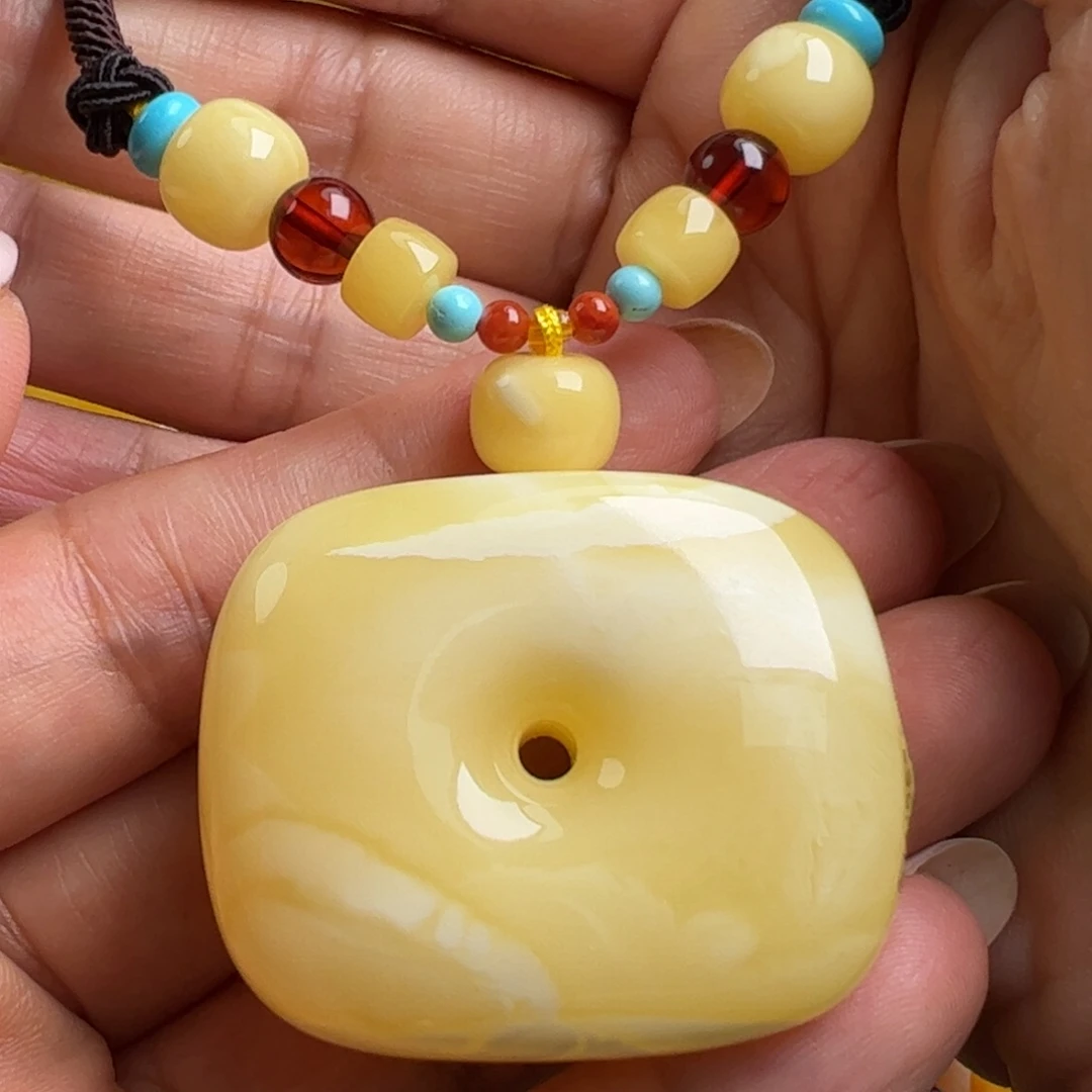 蜜蜡未镶嵌毛衣链无烤色无优化无补胶无煮蜜无辐照