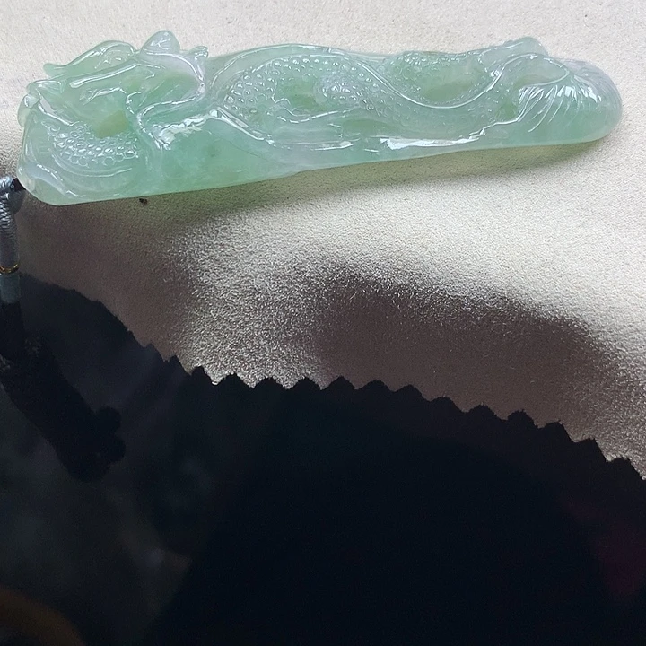 翡翠颈饰未镶嵌鹿*笙吊坠